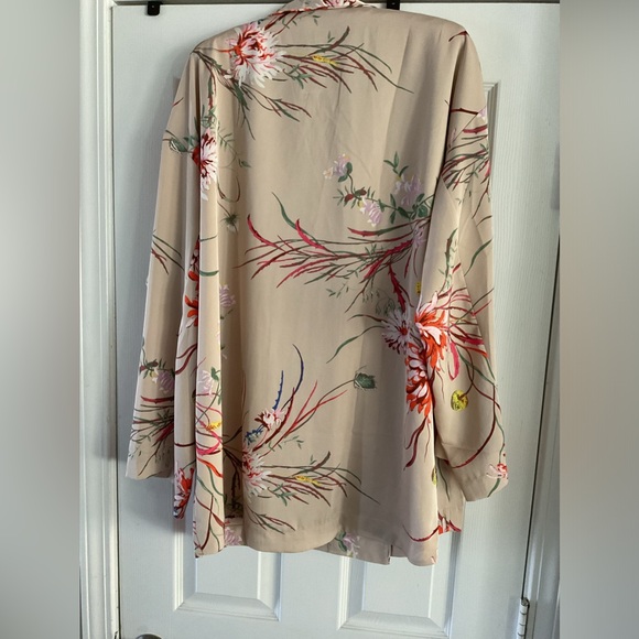 H&M Blush/Tan Floral Oversized Blazer Size XL   NWT - Picture 2 of 3